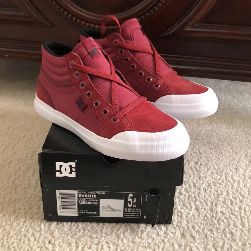 Youth Evan High DC shoes (brand new w/original box